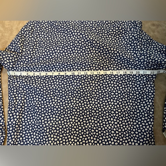 TOMMY HILFIGER Casual Button Down - Picture 9 of 11